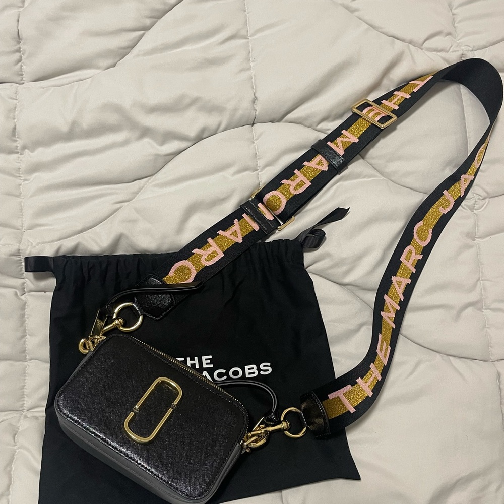 Marc Jacobs Snapshot